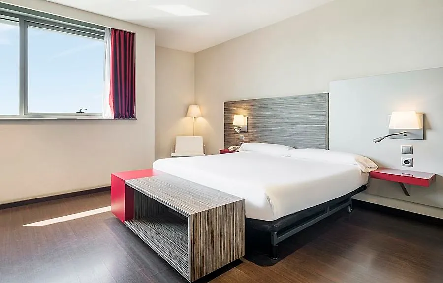 Ilunion Barcelona Hotel
