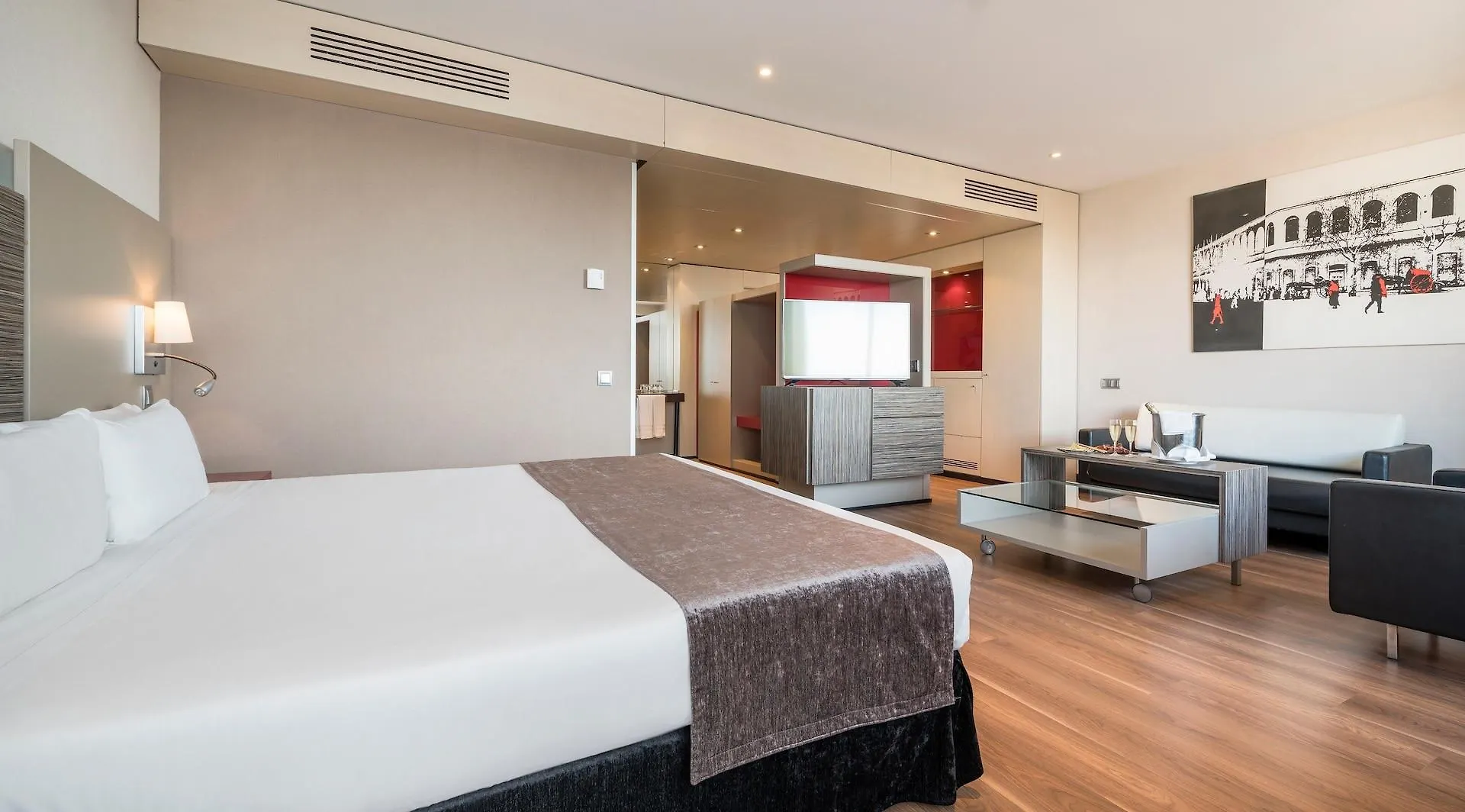 Ilunion Barcelona Hotel
