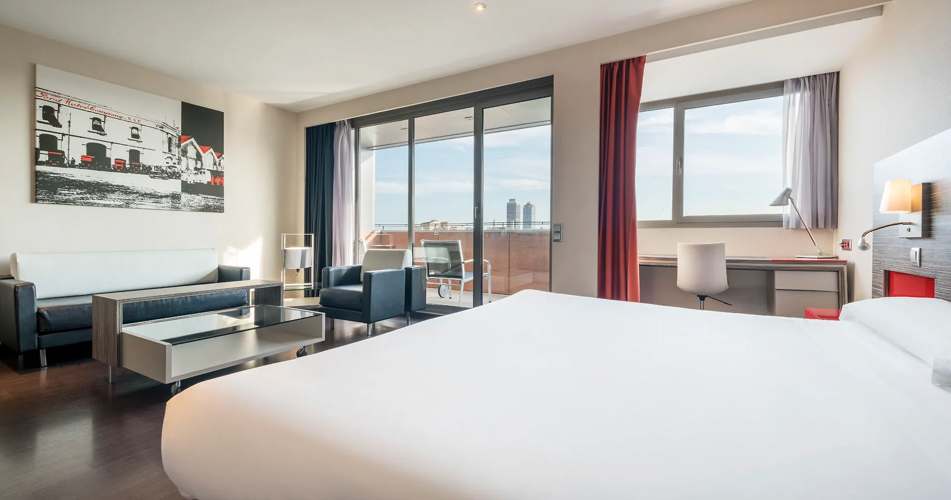 Ilunion Barcelona Hotel 4*,