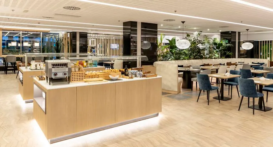 Ilunion Barcelona Hotel